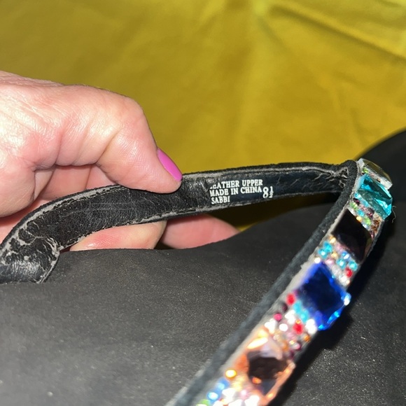 Yellow Box bejeweled comfy flip flops size 8 1/2 - Picture 6 of 9